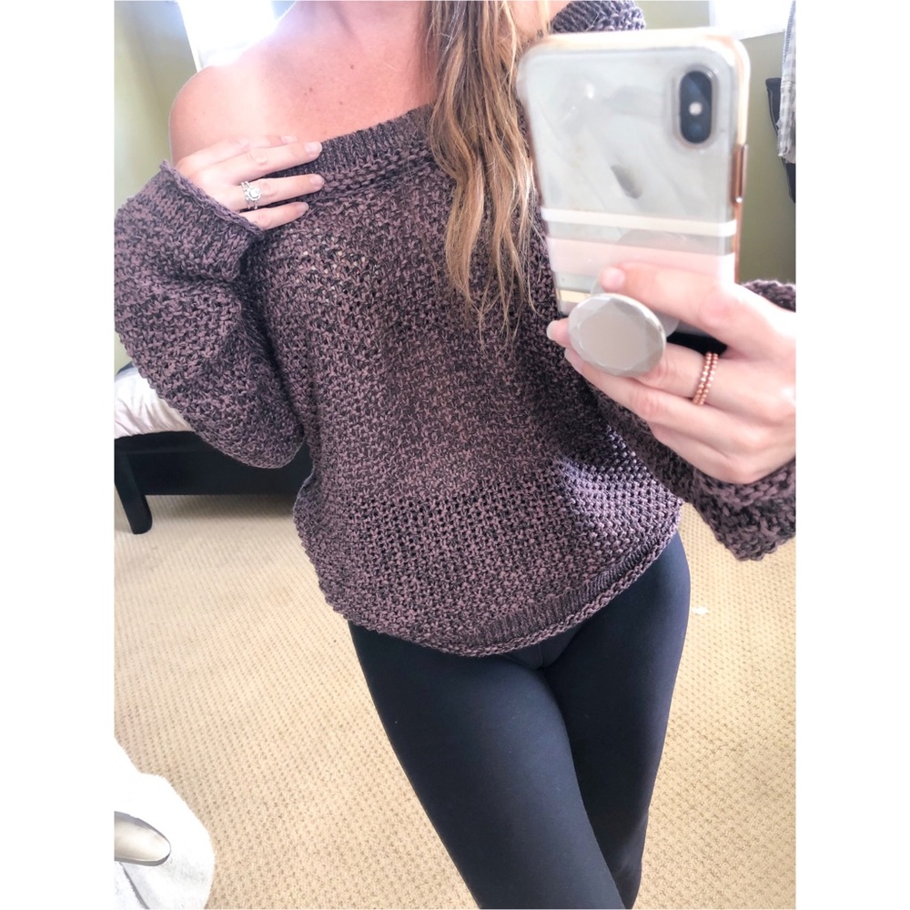 ✨SALE✨ Free People off shoulder sweater